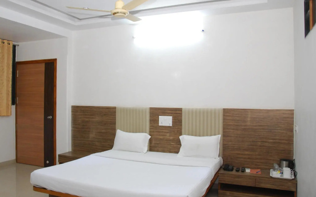 Hotel Excellency Inn