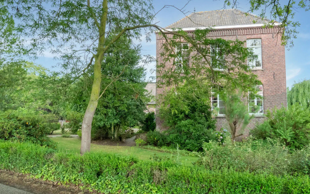 Limburg Mansion With Spa Near Forest