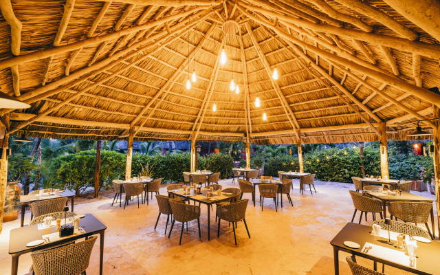 Matachica Resort & Spa - Adults Only