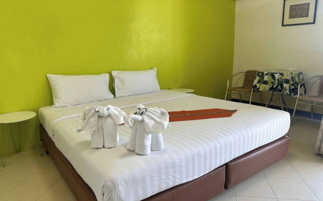 Room-private Apartment in City Center an