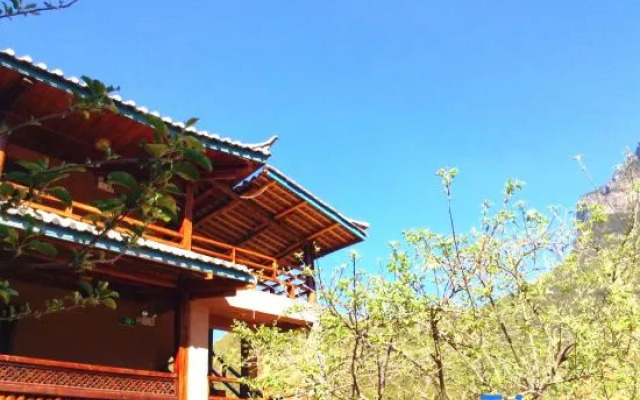 Theme Lovertree Holiday House