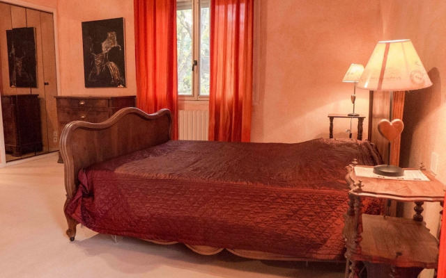 Spacious Holiday Home in Narbonne With Swimming Pool