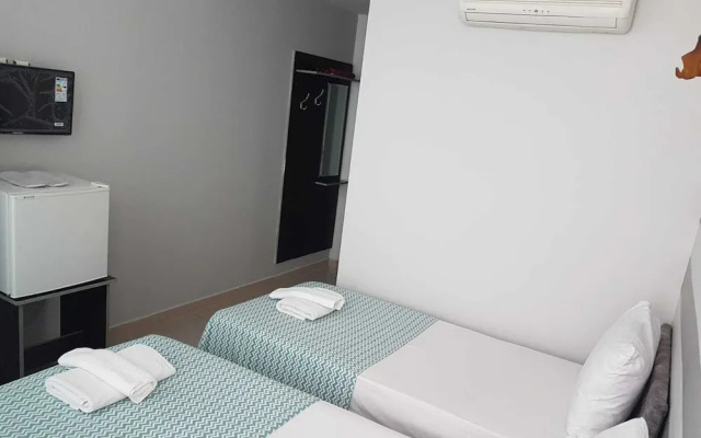 Deluxe Hotel