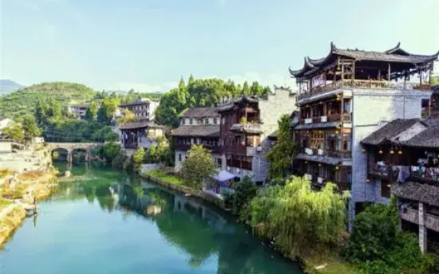Huamuxuan Inn