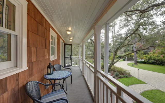 The Grey Owl Inn