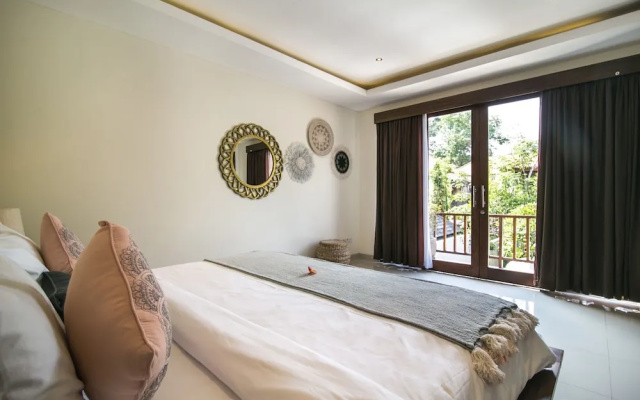 MariJo Villa