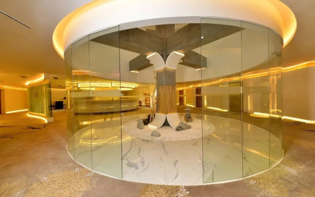 Ching Hotel