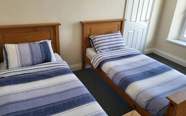 Marina Reach Neyland, Flat With Great sea Views
