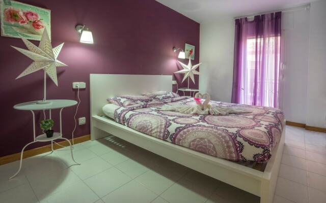Отель Apartamento Vivalidays Marinada Испания, Льорет-де-Мар - отзывы, цены и фото номеров - забронировать отель Apartamento Vivalidays Marinada онлайн комната для гостей