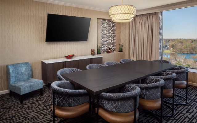DoubleTree by Hilton Cherry Hill Philadelphia