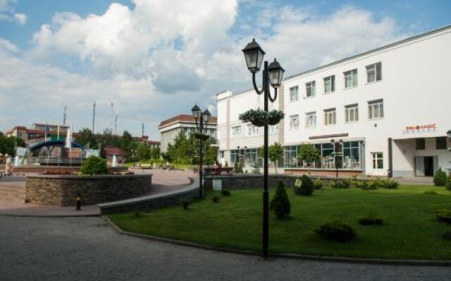Гостиница Panoramic Hostel Украина, Хуст - отзывы, цены и фото номеров - забронировать гостиницу Panoramic Hostel онлайн вид на фасад