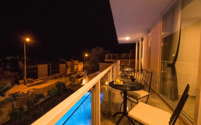 Lumiere Villas