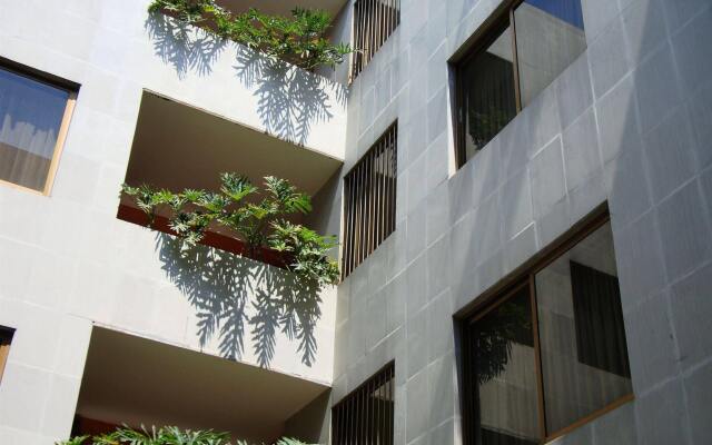 Hotel Cervantes Гвадалахара вид на фасад
