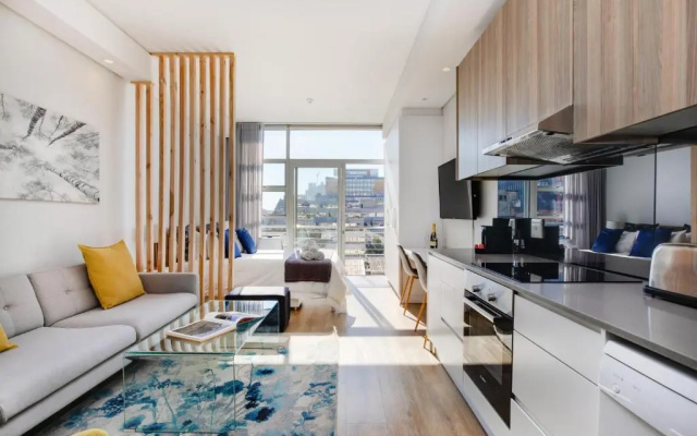 Trendy New York Style Apartment near Table Mountain
