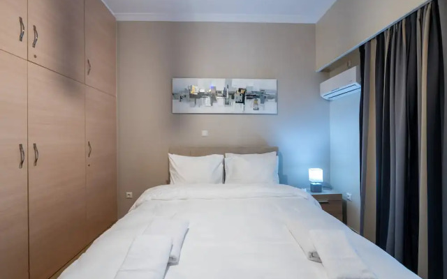 2br renovated flat close to metro