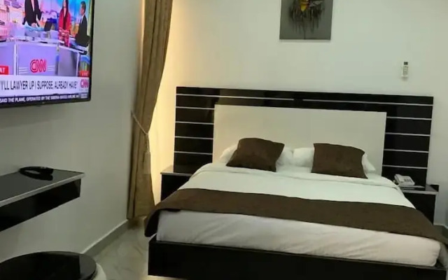 Grand Churchill Luxury Hotel