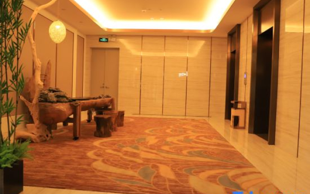 Poch Dream Hotel