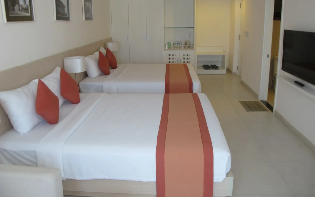 Nhi Phi Hotel
