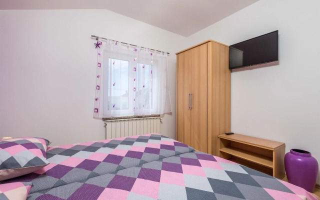 Amazing Home in Rukavac With Wifi and 2 Bedrooms