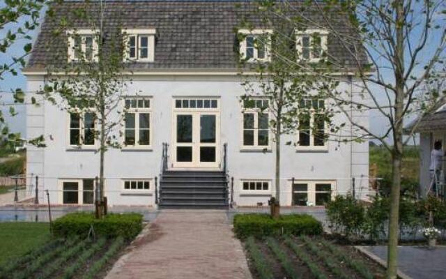 Отель Villa Oldenhoff Нидерланды, Абкауде - отзывы, цены и фото номеров - забронировать отель Villa Oldenhoff онлайн вид на фасад