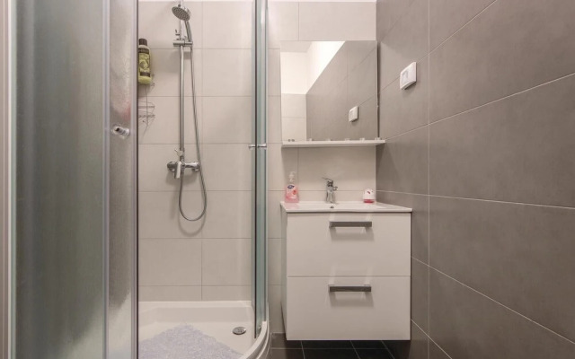 Beautiful Home in Fazana With Wifi and 4 Bedrooms
