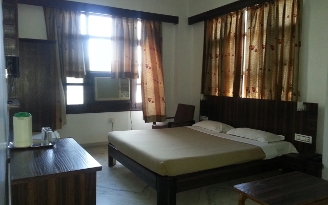 Hotel Garden View Nathdwara Pure Veg