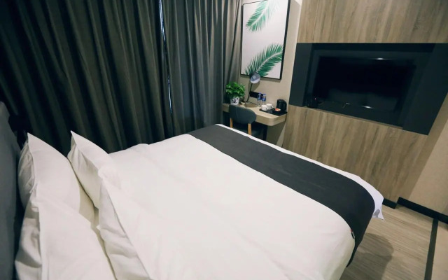 UP and IN Hotel Henan Kaifeng Gulou District Gulou Street