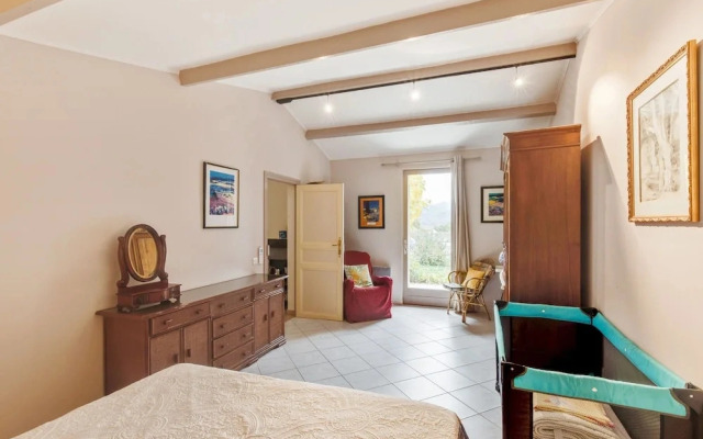 Villa in Provence Near Vaison-la-romaine