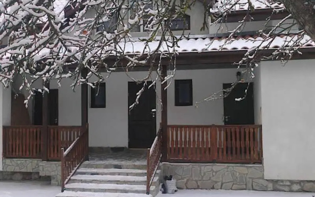 Zelenigrad Guest House