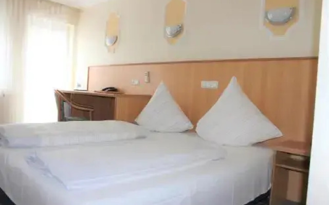 Hotel America