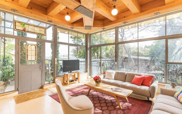 Unique Country House In Central Israel