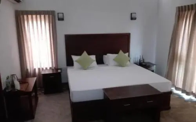 14th Century Resort