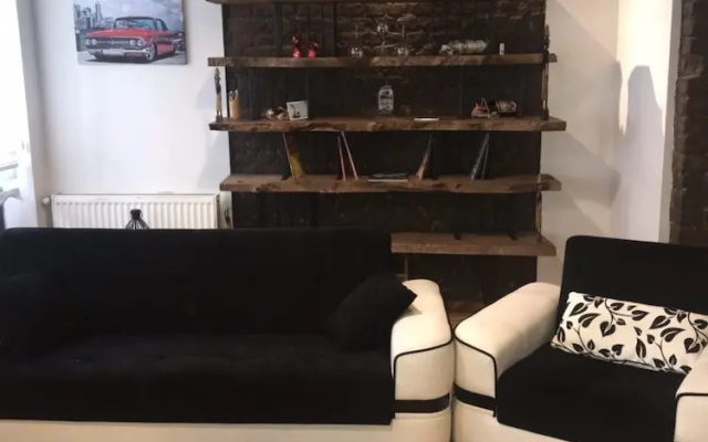 Luxury and Comfortable Apartment