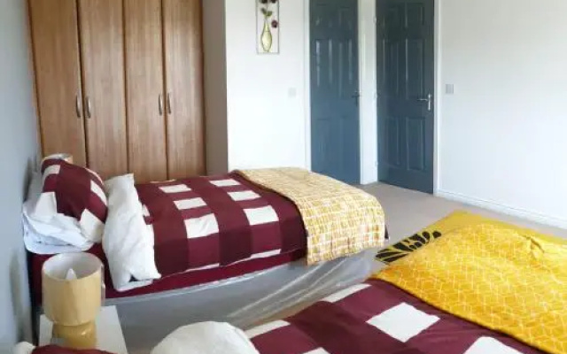 Queens Rooms, Perfect Guest Rooms on Queens Road, Manchester