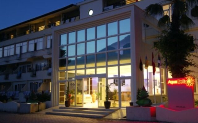 Aquabella Beach Hotel вид на фасад