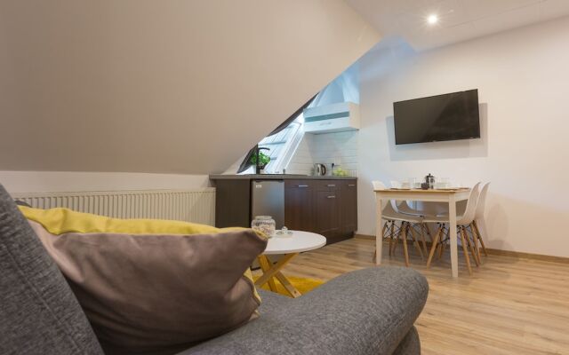 Отель Stacja Zakopane - Apartamenty w Centrum Польша, Закопане - отзывы, цены и фото номеров - забронировать отель Stacja Zakopane - Apartamenty w Centrum онлайн комната для гостей