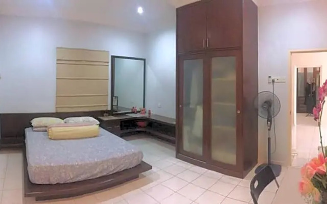 Sajitha Huest House
