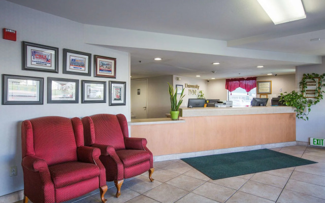 University Inn Fresno