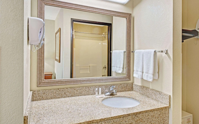 Baymont by Wyndham Indianapolis