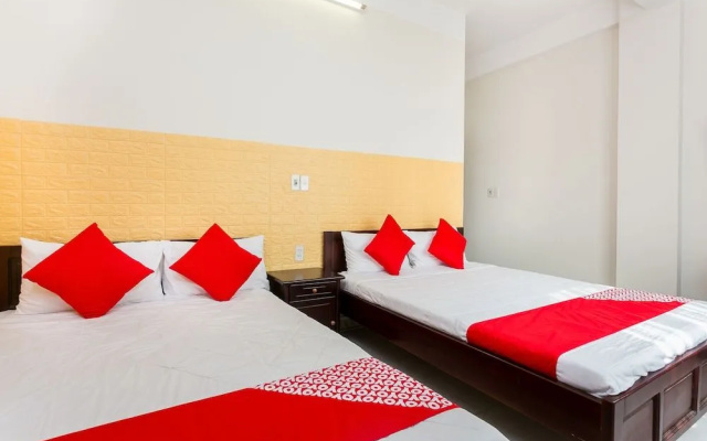 OYO 117 Gina Hotel