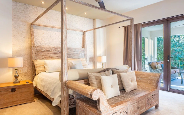 Uxmal 5 Bedroom Villa by RedAwning