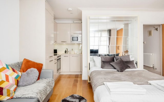 Elegant Stay Near Hyde Park