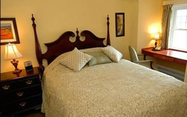 Clocktower Inn