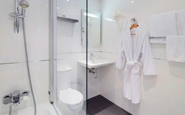 Hôtel Kyriad Paris Bezons - La Défense