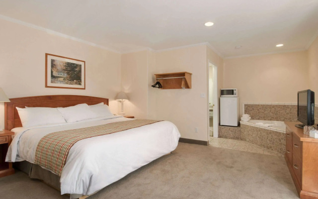 Travelodge by Wyndham Kamloops