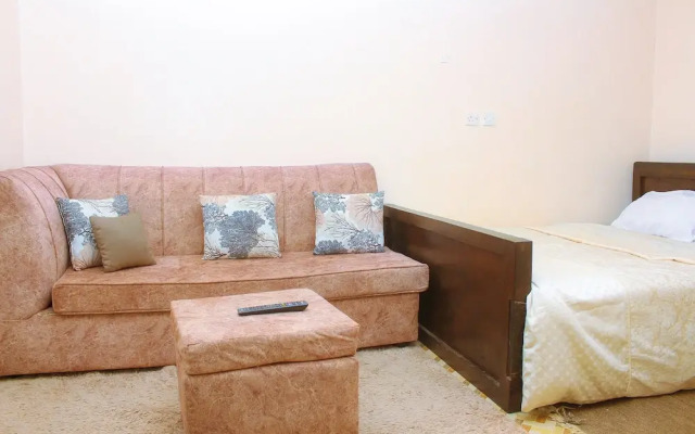 Airport Transit Studio Apartments