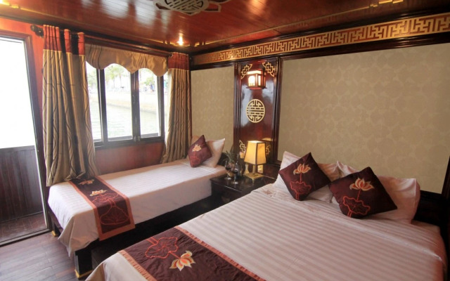 Lan Ha Legend Cruise