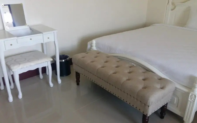 Summer Traveler BnB