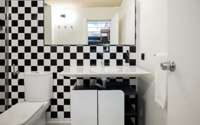 Fine Arts ATELIERS by Olala Homes