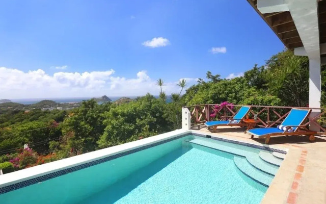 Bella Vista 2 Home by RedAwning